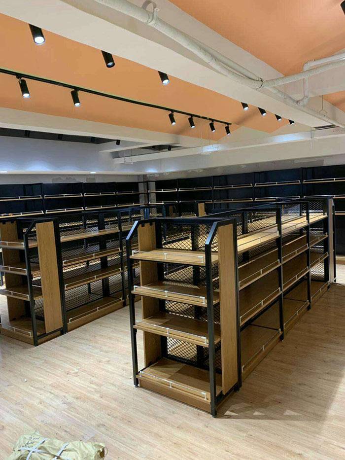 洛阳高新区禾子商贸钢木结合货架案例